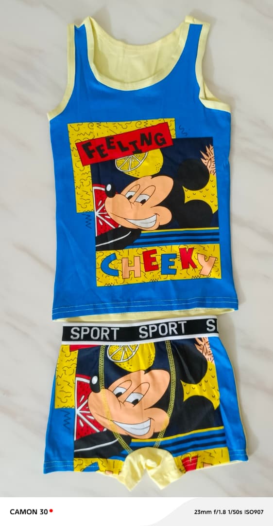 – Débardeur + Short Lightning McQueen