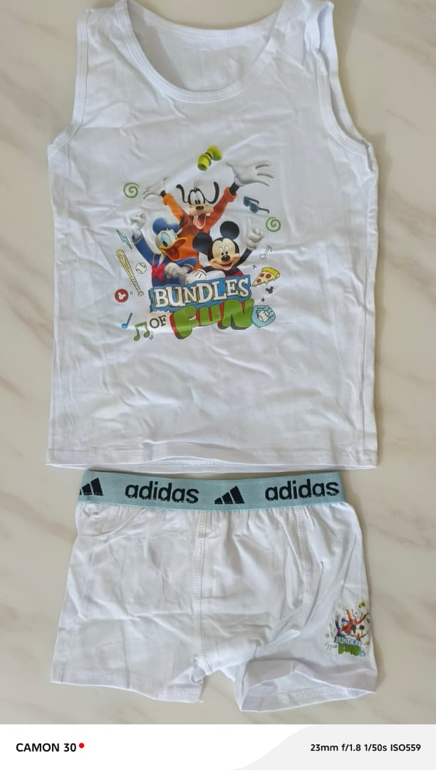 – Débardeur + Short Lightning McQueen